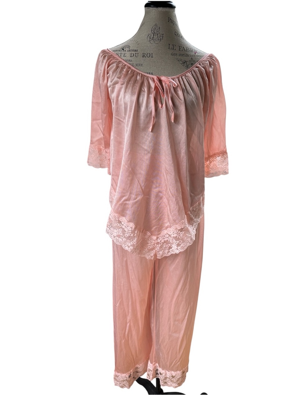 Jill Andrea of NY peach nylon lace
Trim pajama lounge pants set EUC Medium